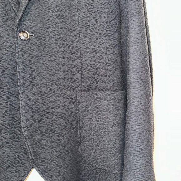 Textured Men’s Blazer - Picture 2 of 5